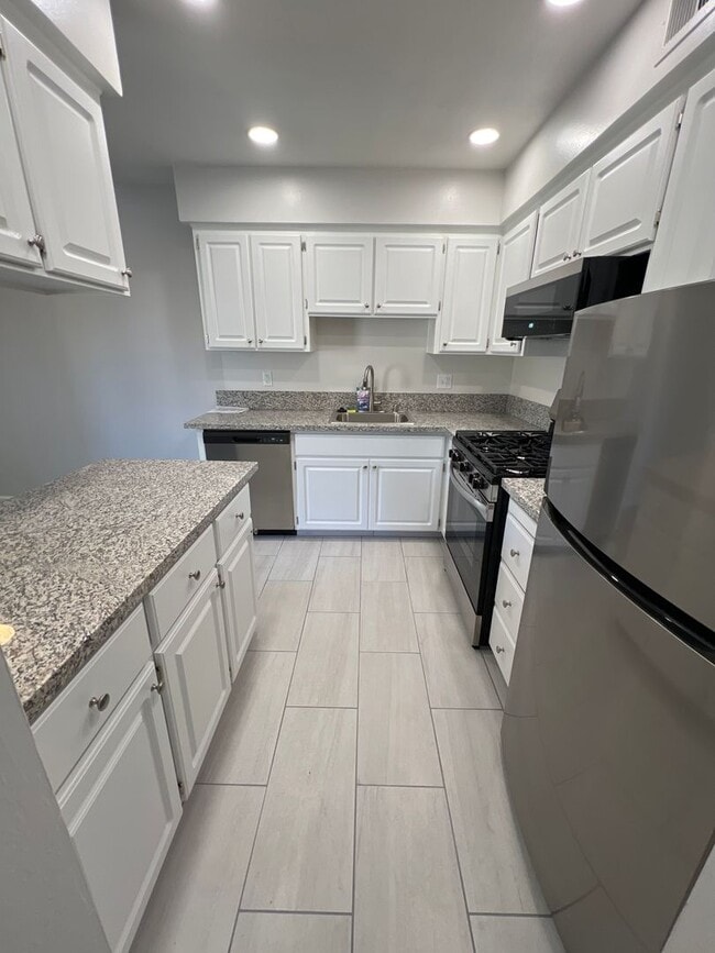 Interior Photo - Riverside Gardens