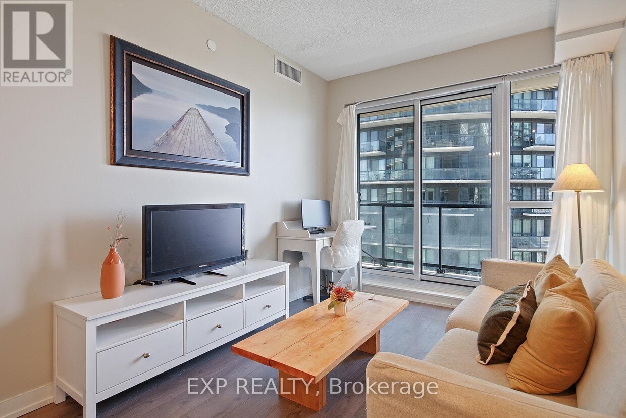 Photo principale - 49 E Liberty St