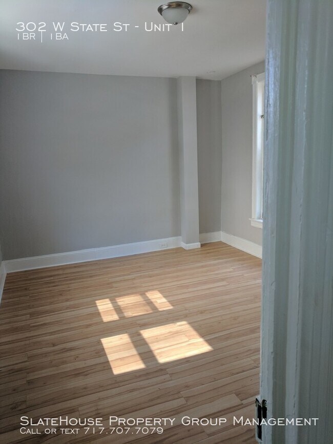 Building Photo - Cozy 1st Floor Apartment!