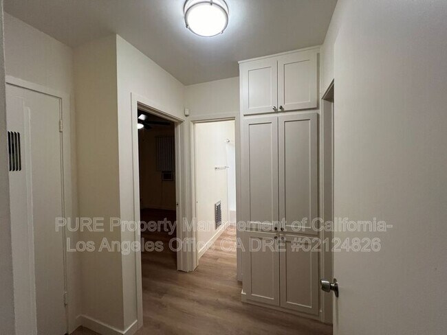 Foto del edificio - 4427 Murietta Ave