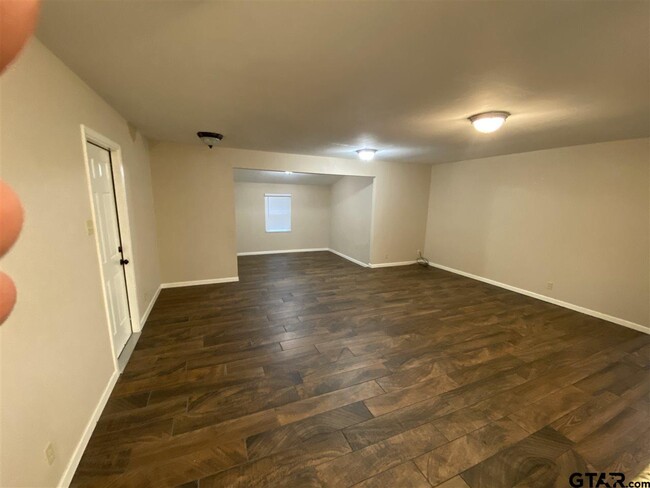 Building Photo - 804 Pinkerton-