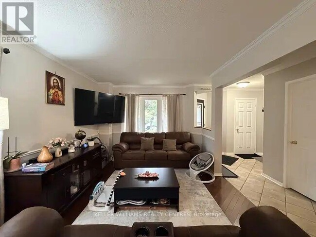 Building Photo - 28 Churchland Dr