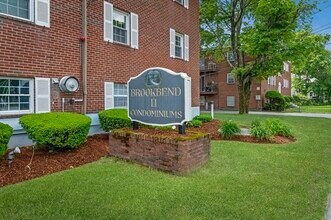 Building Photo - 272 Albion St