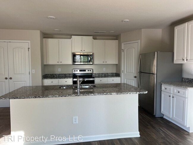 Building Photo - 3 br, 3 bath House - 4715 Hazelburn Drive