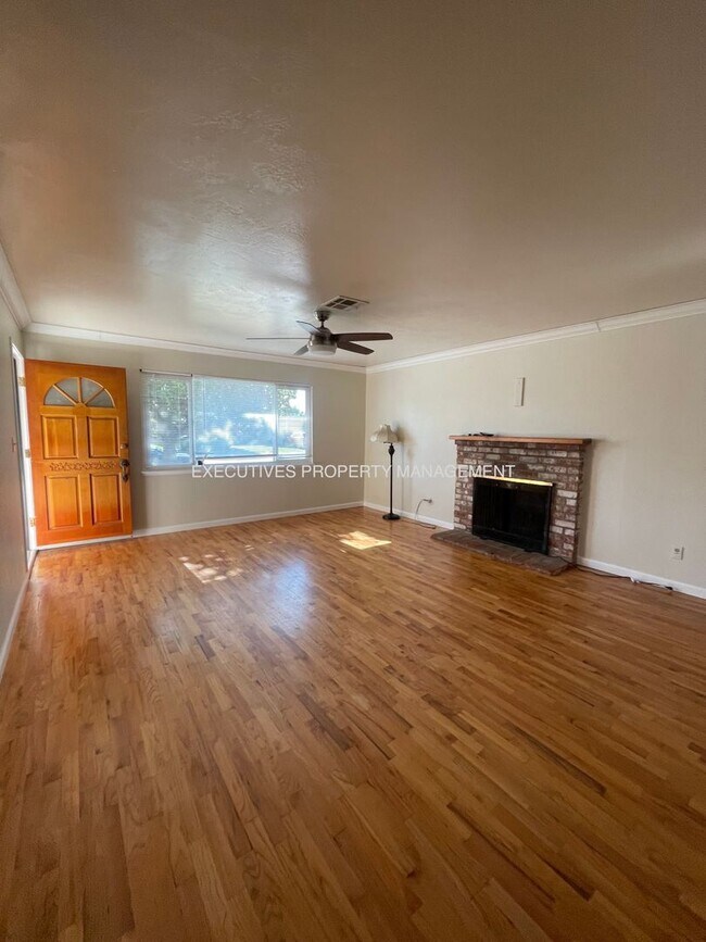 Foto del edificio - 1561 Austin St