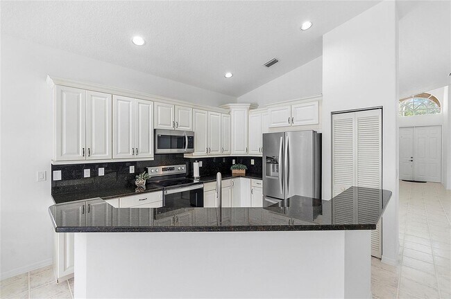 Building Photo - 5385 NW 124th Way