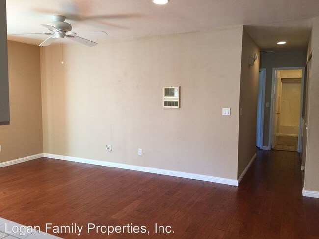 Building Photo - 2 br, 1 bath House - 7874 Camino Glorita