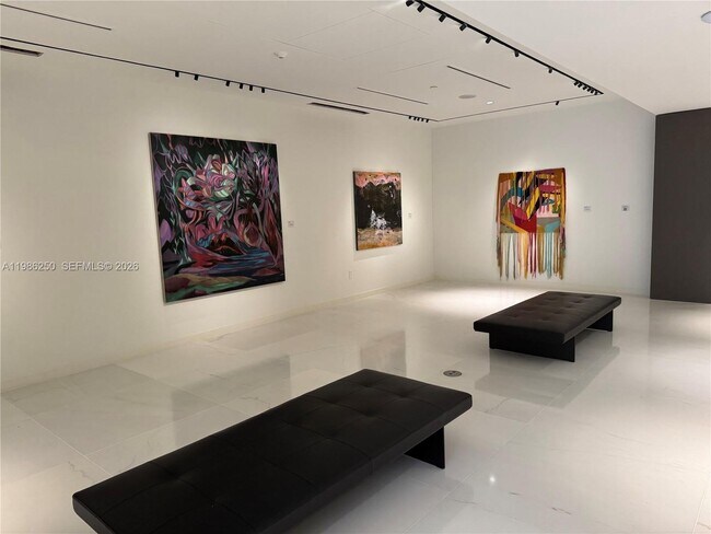 Foto del edificio - 300 Biscayne Blvd Way