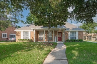 Building Photo - 19722 Pioneer Ct