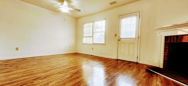 Building Photo - 5595 Executive Way