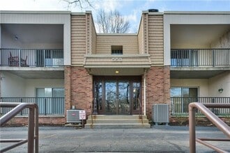 Building Photo - 553 Sloop Rd