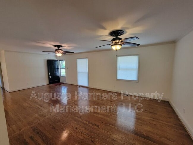 Building Photo - 208 Old Evans Rd
