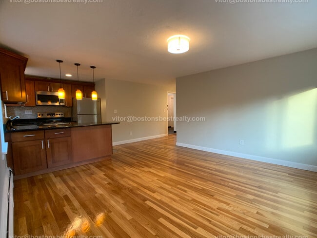 Building Photo - 133 Beaconsfield Rd