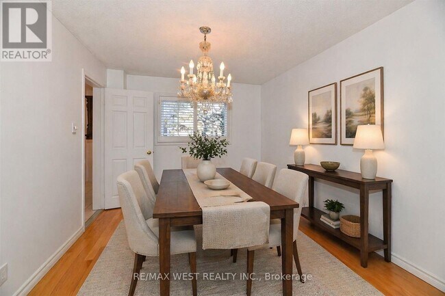 Photo du bâtiment - 80 Edmund Seager Dr