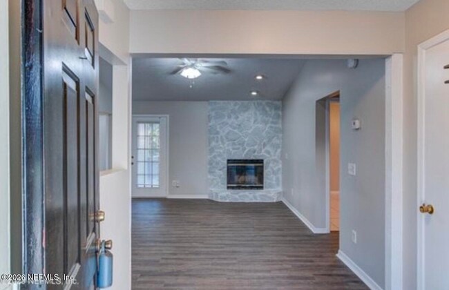 Building Photo - 4641 Yerkes St
