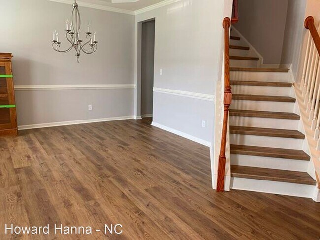 Building Photo - 4 br, 2.5 bath House - 304 Surf Scooter Loop