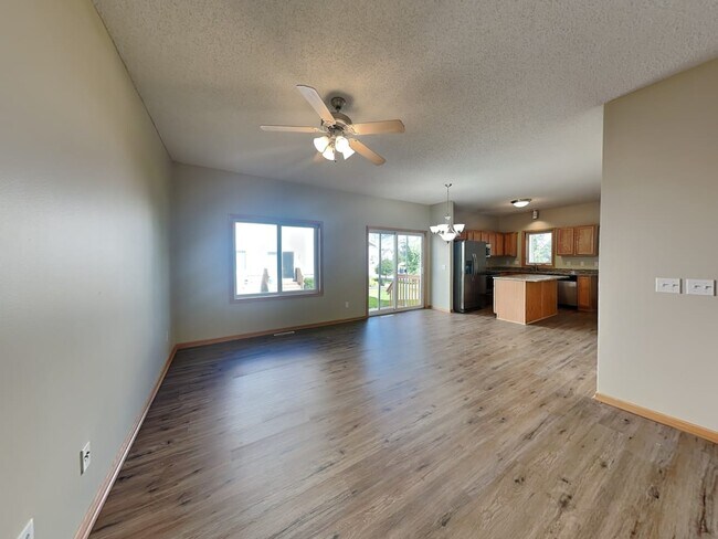 Foto del edificio - 20619 Keystone Ave