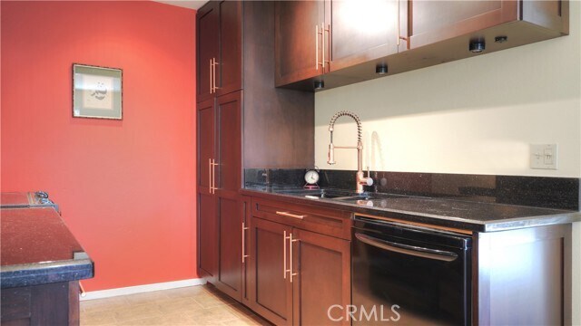 Building Photo - 344 Miraleste Dr
