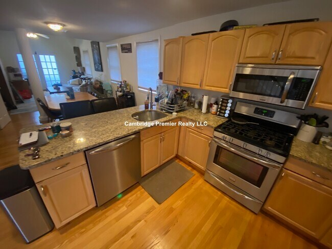 Foto del edificio - 221 Salem St