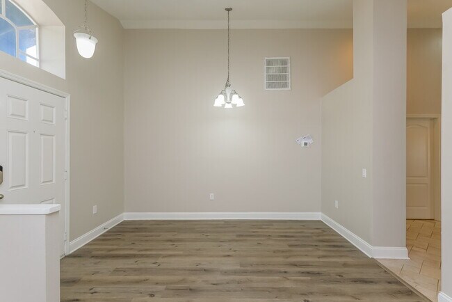 Foto del edificio - 6927 Waterbrook Ct