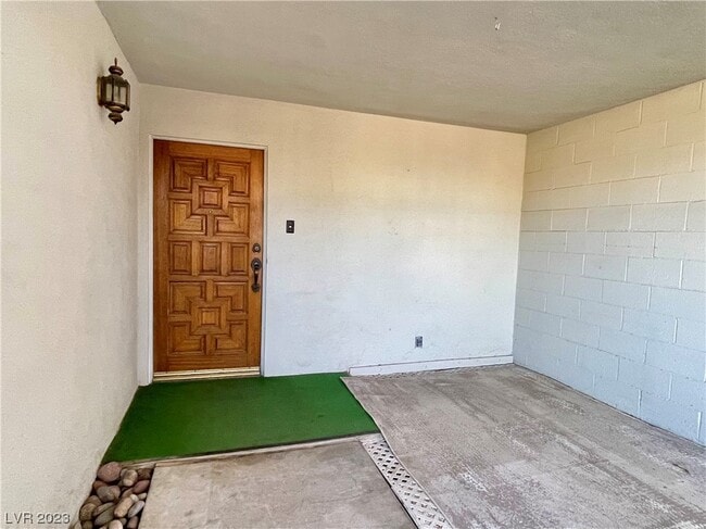 Building Photo - 3014 El Camino Ave