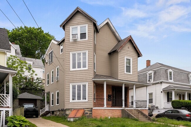 Foto del edificio - 70 Wyoming Ave