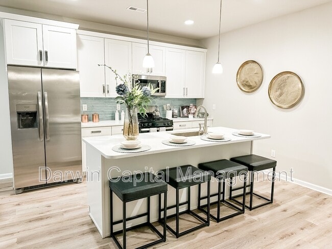 Photo - 385 N Tuckahoe Rd Apartment