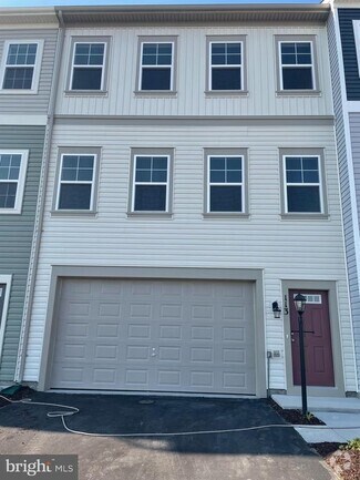 Building Photo - 125 Lindy Wy