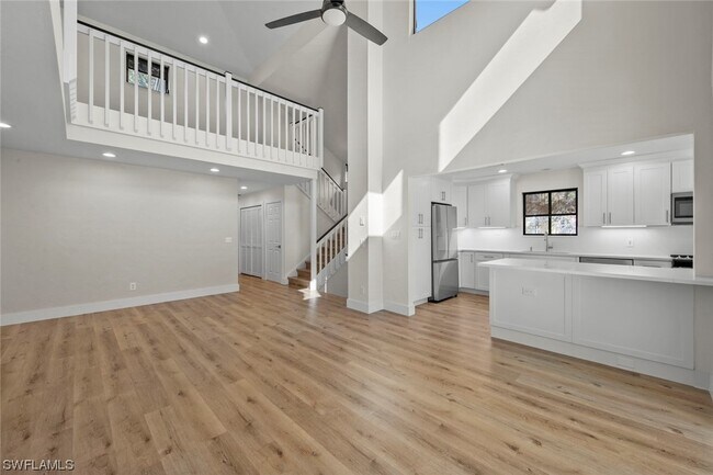 Building Photo - 27111 Oakwood Lake Dr