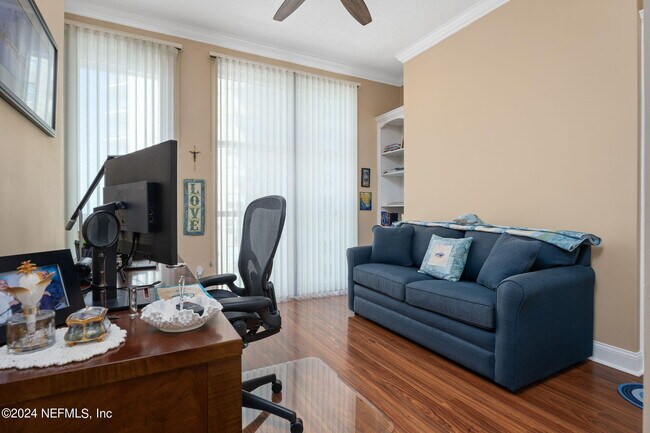 Foto del edificio - 1431 Riverplace Blvd