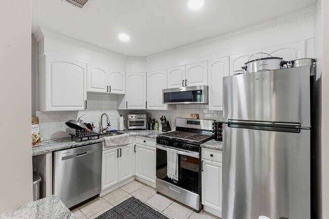 Foto del edificio - 93 Briarwood Ct