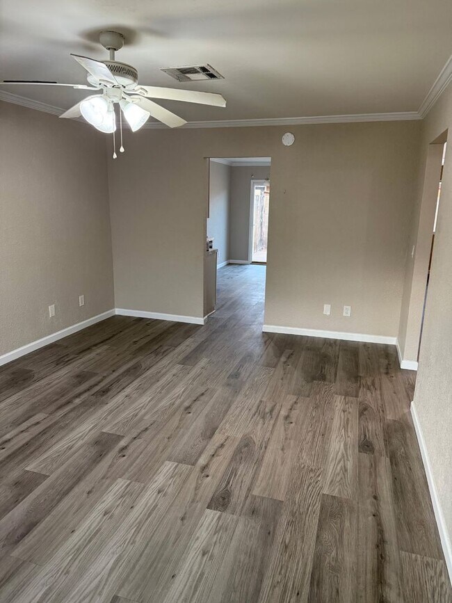 Foto del edificio - 6325 E Avalon St