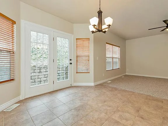 Photo - 2018 Stoneleigh Dr S Townhome