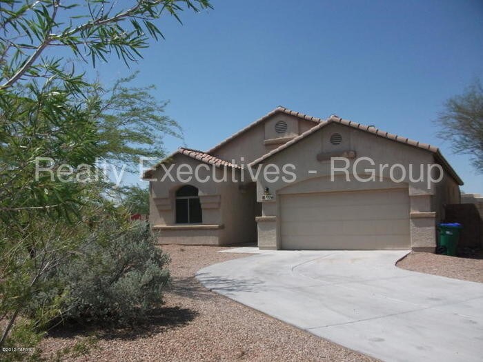 7776 W Lazy K Pl Tucson Az House For Rent In Tucson Az Apartments Com