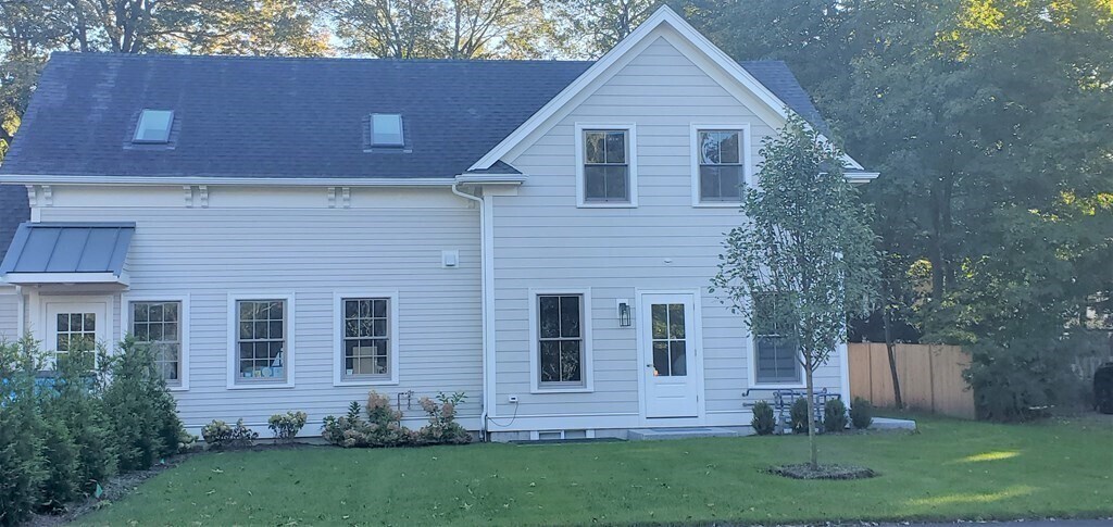 Primary Photo - 202 Washington St