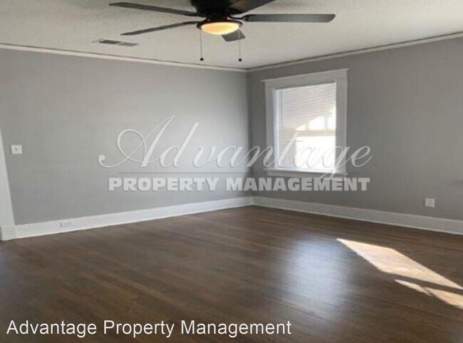 Building Photo - 3 br, 1.5 bath House - 1036 Greenlaw Ave.