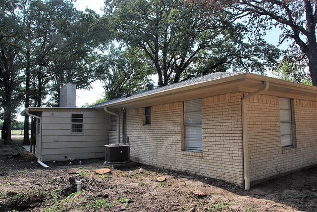 Building Photo - 9671 Moffitt Ln