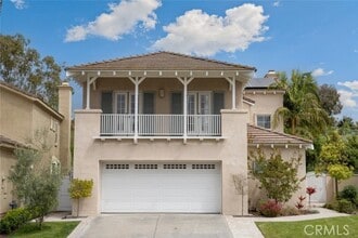 Building Photo - 36 Blanco