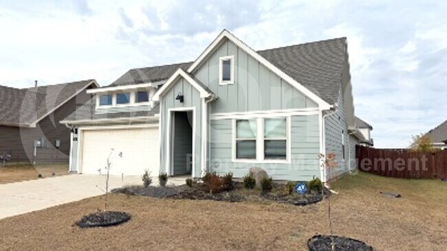 Building Photo - 756 Primrose Ln