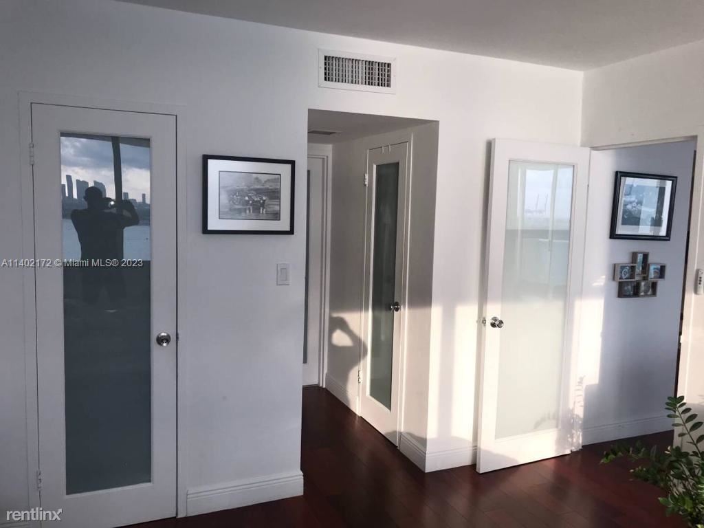 Primary Photo - 1 br, 1.5 bath Condo - 1200 West Ave Apt PH6