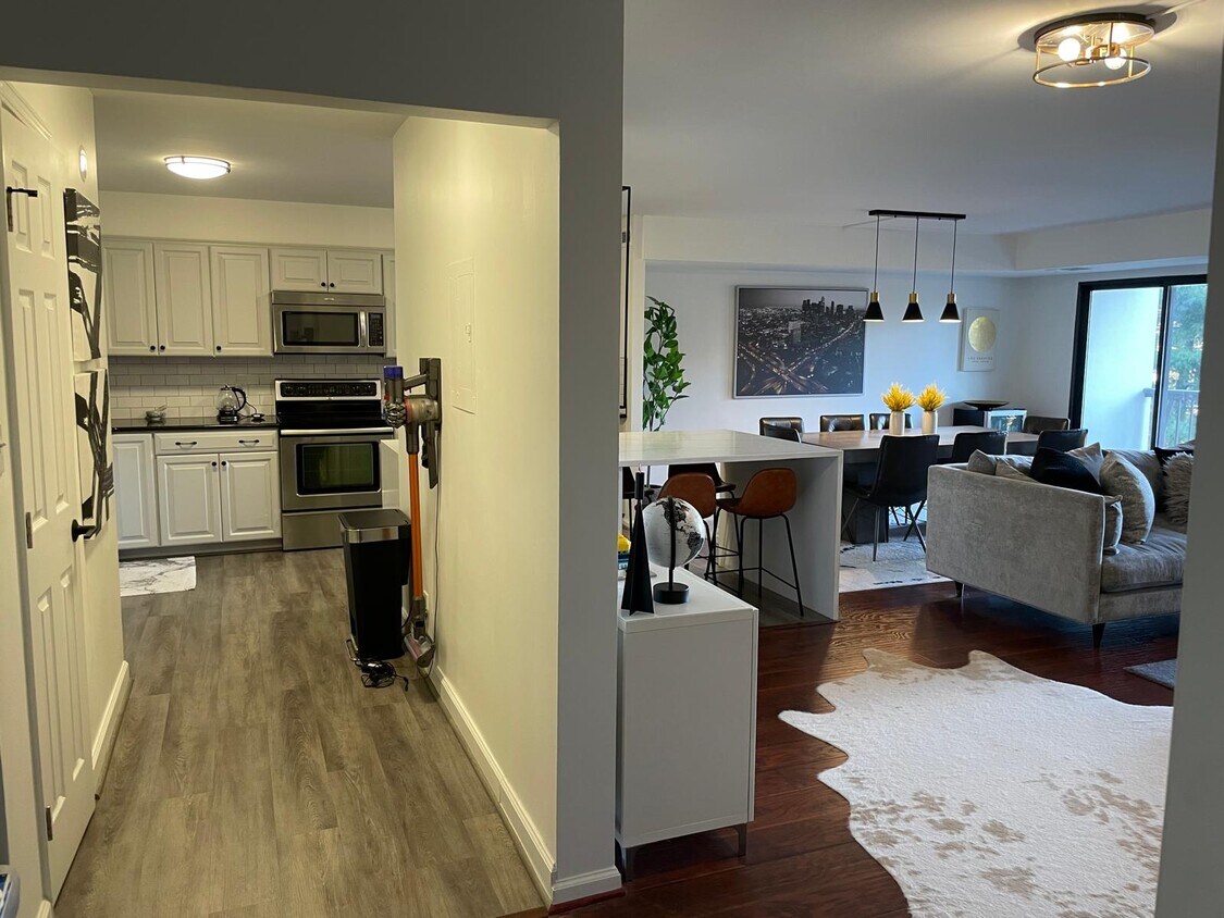 Foto del edificio - 3800 Powell Ln