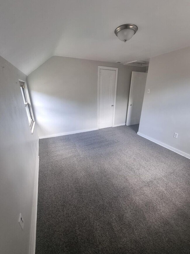 Foto del edificio - Beautifully remodeled 3-bedroom, 1-bath in...