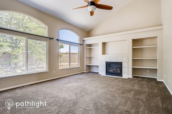 Foto del edificio - 4850 Hawk Meadow Dr