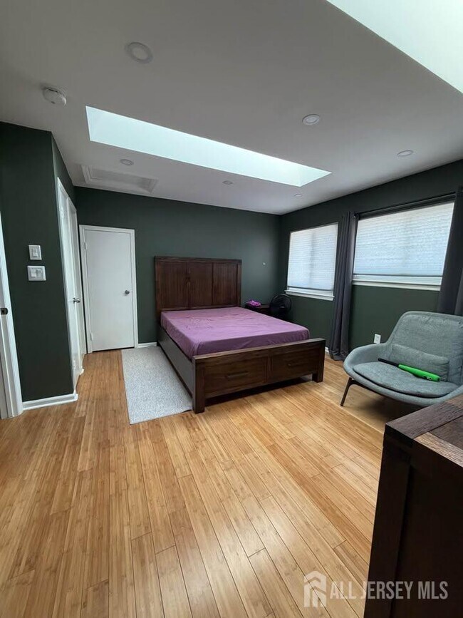 Foto del edificio - 80 Farnham Square