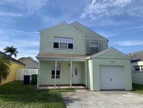 Building Photo - 9941 W Daffodil Ln