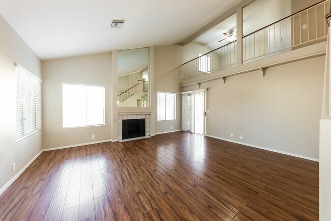 Foto del edificio - 11020 N 59th Dr