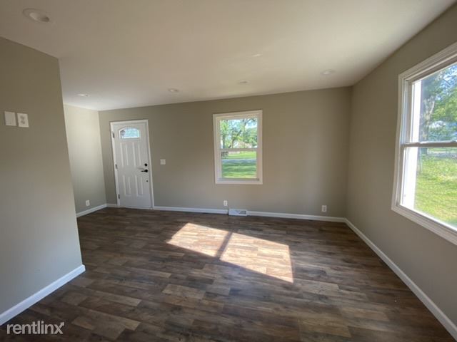 Building Photo - 3 br, 2.5 bath House - 729 Andrew Ave