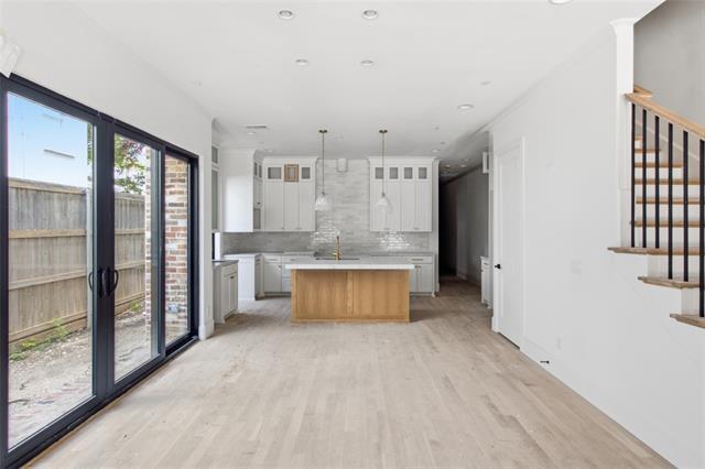 Foto del edificio - 4330 Glenwick Ln