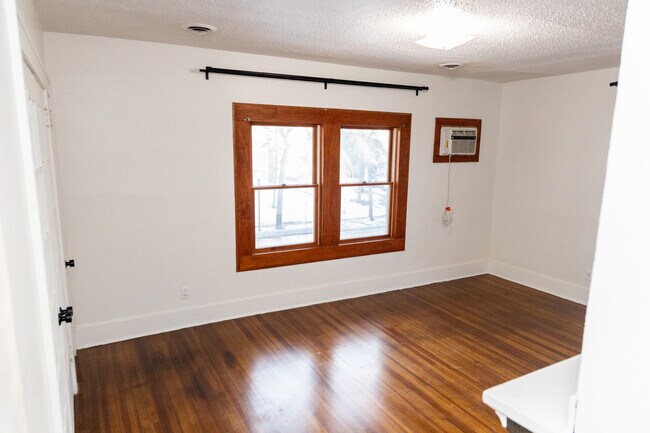 Foto del edificio - 711 S Phillips Ave