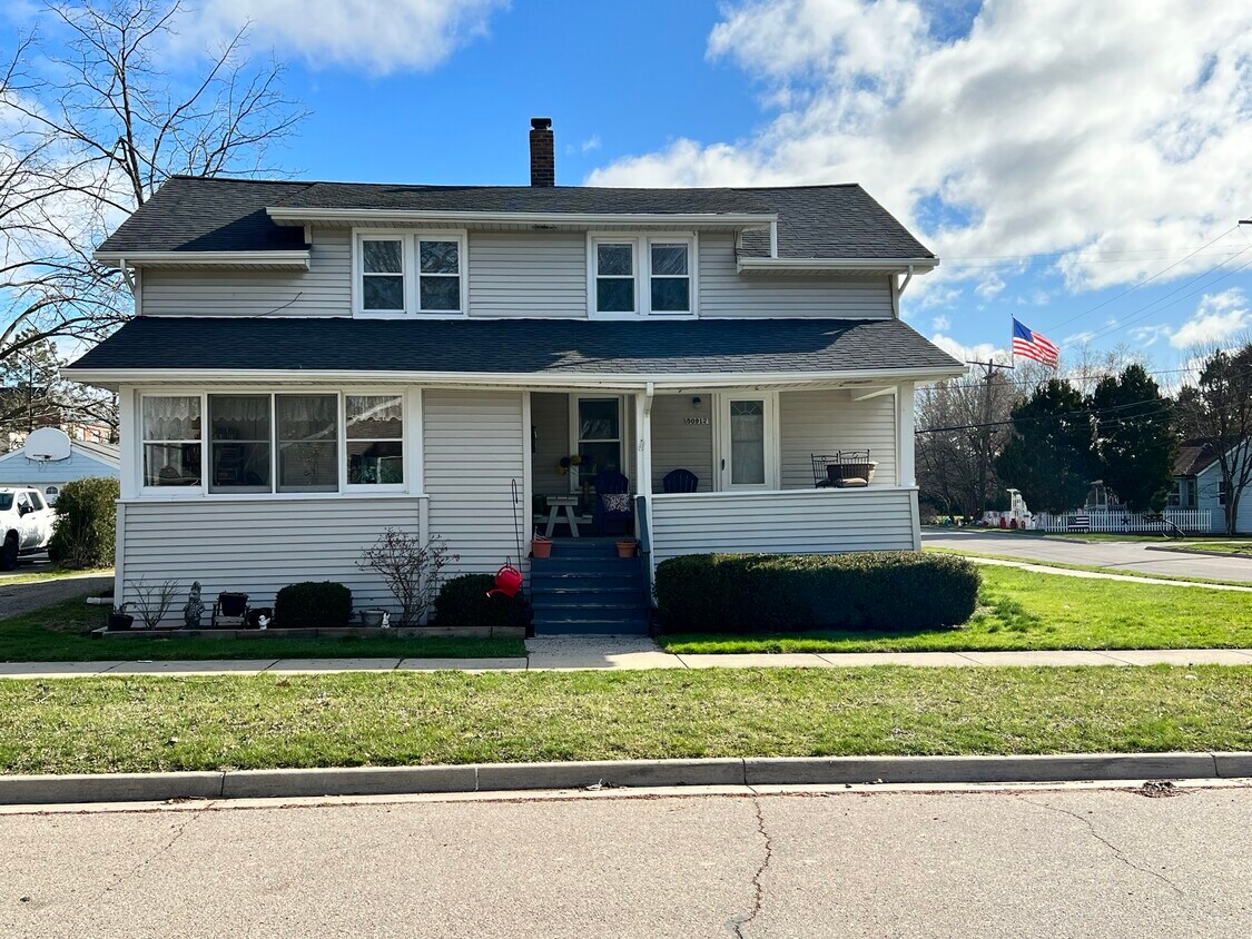 Primary Photo - 50912 Clay St